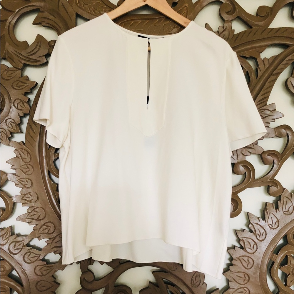 NWT Jenni Kayne Keyhole Shirt